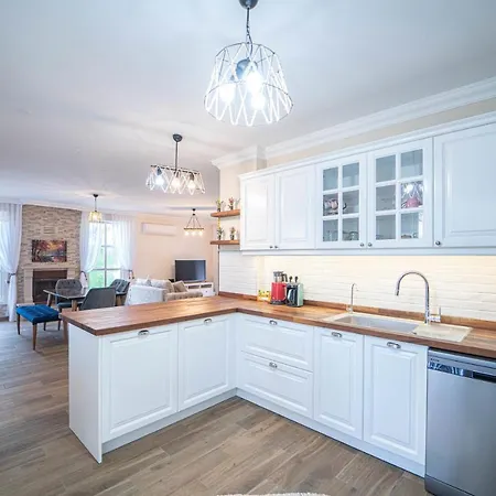 Exceptional With Private Pool And Lovely Garden In Marmaris 빌라