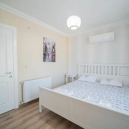 빌라 Exceptional With Private Pool And Lovely Garden In Marmaris 무글라